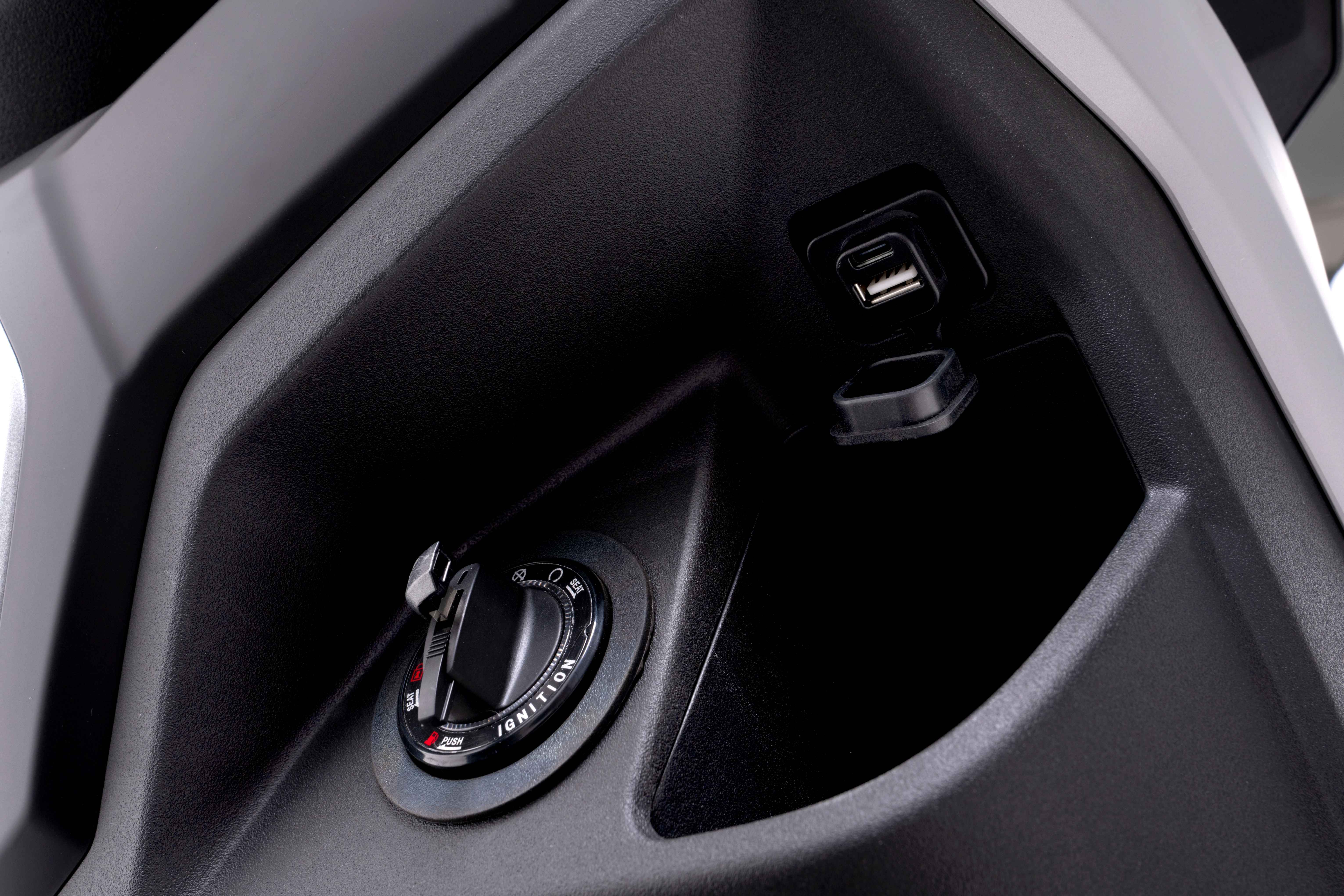 USB & Type-C Giri�i